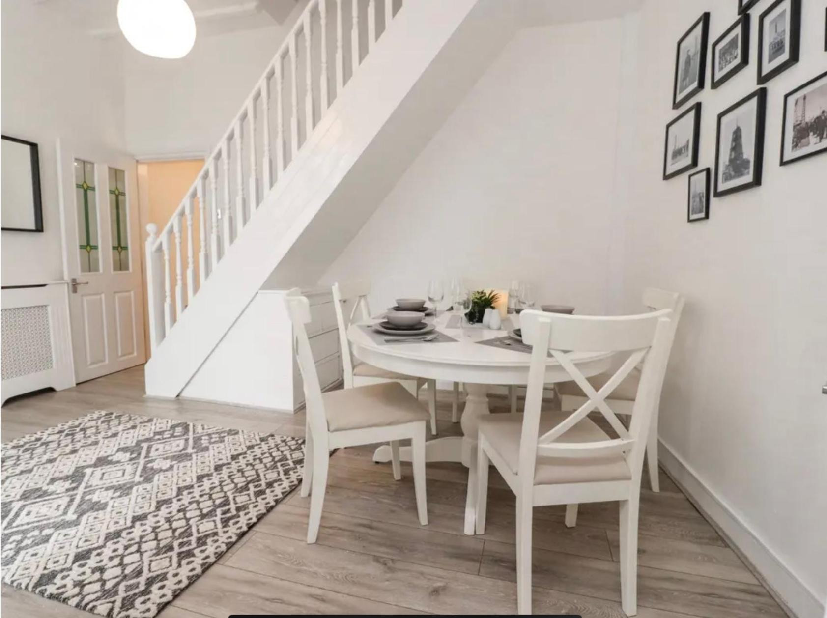 Kitty - 3 Bedroom - Warm And Welcoming - Sleeps 5 -
