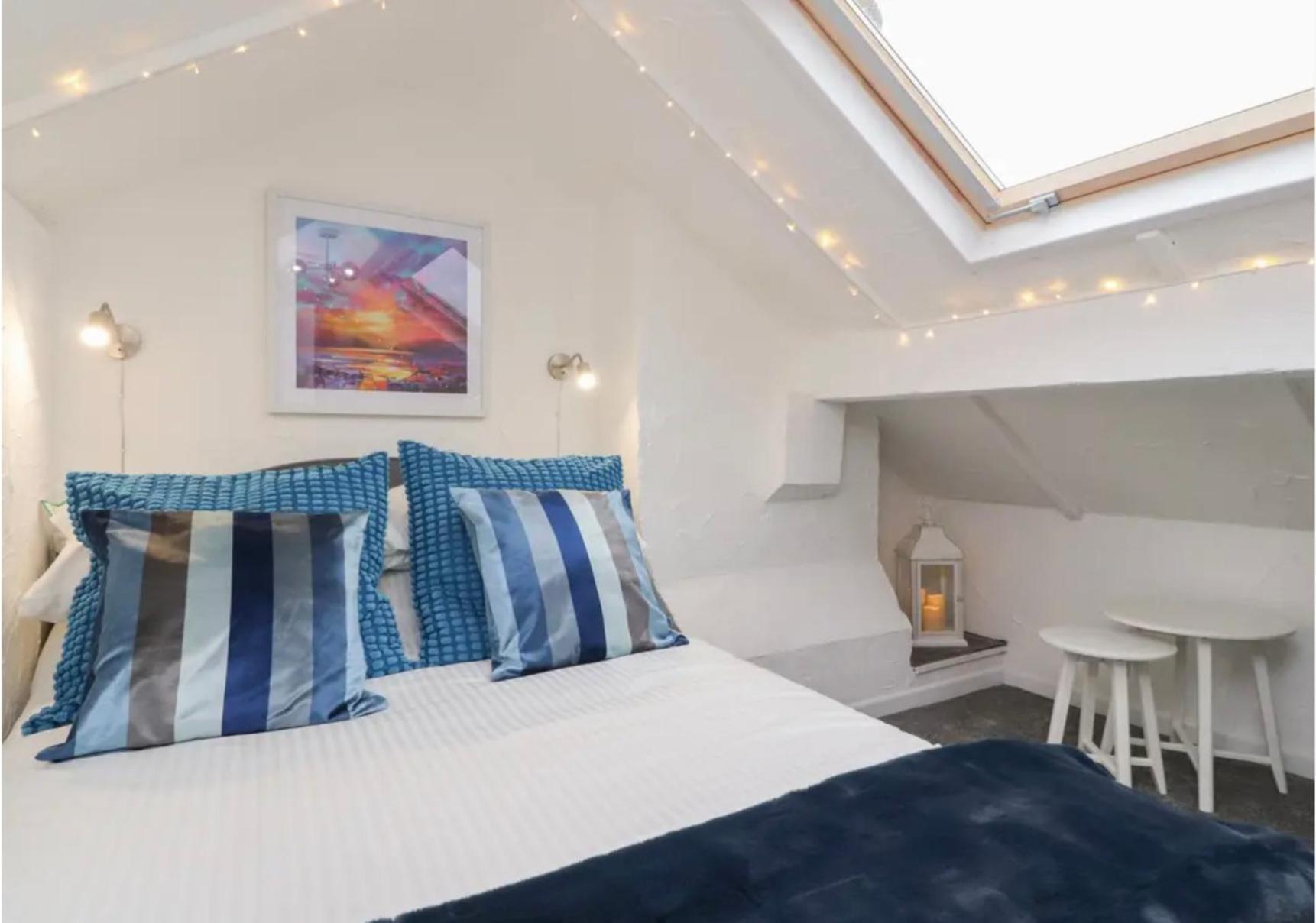 Kitty - 3 Bedroom - Warm And Welcoming - Sleeps 5 - Casa de Férias Blackpool
